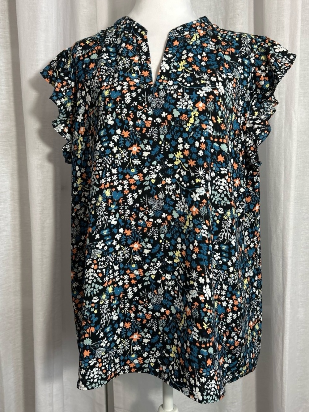 Floral Flutter Sleeve V-Neck Women's Top - Size XL